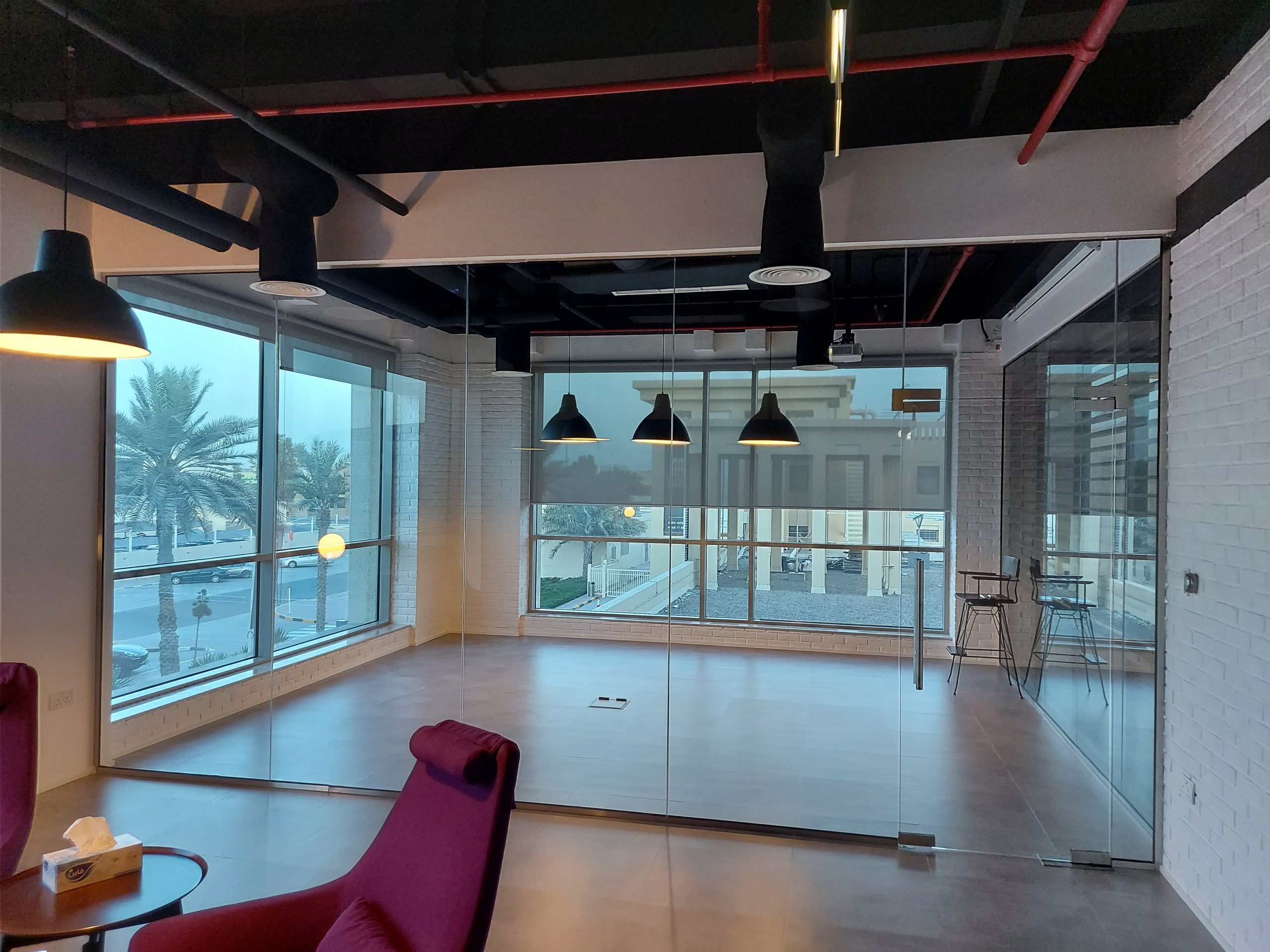 Frameless Office Glass Partition Dubai